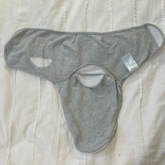 Aden + Anais swaddle wrap - Newborn - Picture 2 of 8